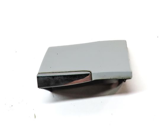 Thumbnail 3: 2013 AUDI Q5 (B8 8R) FRONT LEFT DRIVER FENDER LOWER TRIM CAP
