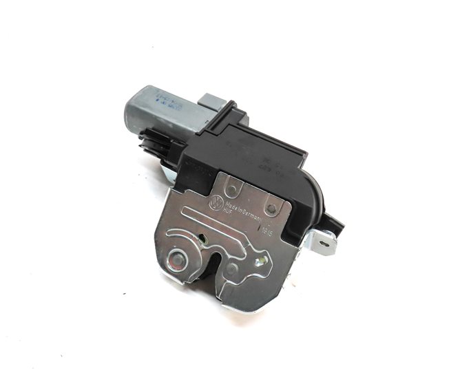 2016 PORSCHE CAYENNE (958) REAR TRUNK LOCK LATCH ACTUATOR MOTOR SERVO RELEASE