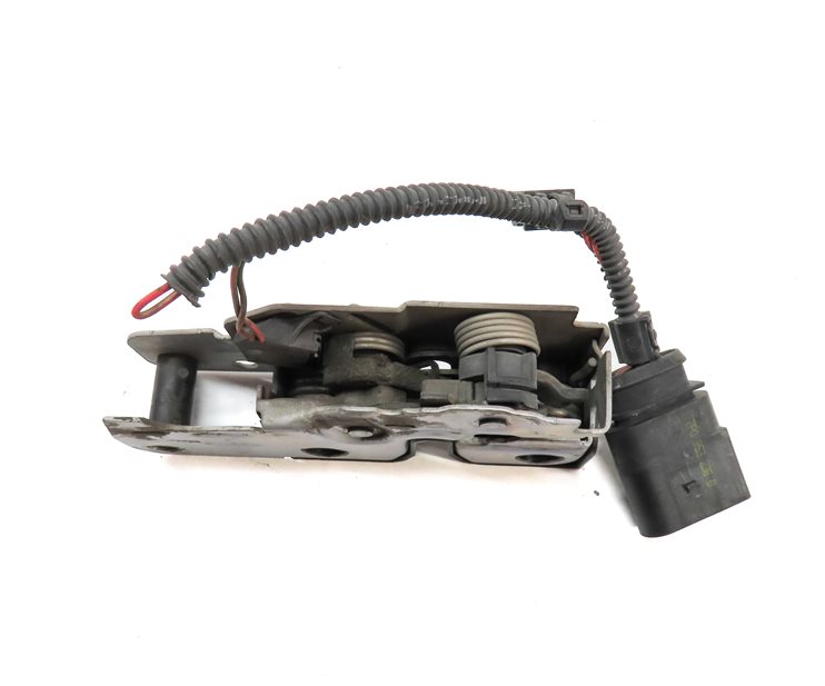 Thumbnail 6: 2016 PORSCHE CAYENNE (958) FRONT LOWER HOOD LOCK LATCH STRIKER PLATE