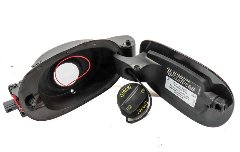 Thumbnail 6: 2011-2018 PORSCHE CAYENNE (958) FUEL TANK DOOR w/ HOUSING (Black)