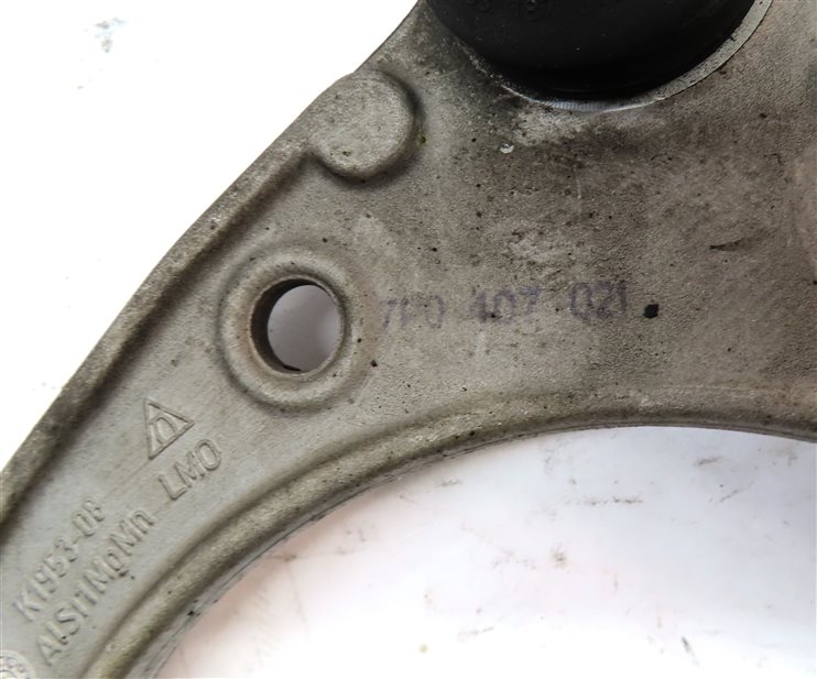 Thumbnail 5: 2011-2018 PORSCHE CAYENNE (958) FRONT RIGHT PASSENGER UPPER CONTROL ARM