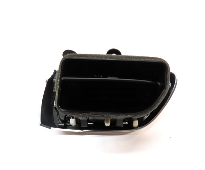 Thumbnail 4: 2016 PORSCHE CAYENNE (958) FRONT RIGHT PASSENGER OUTER DASH HEATER A/C AIR VENT