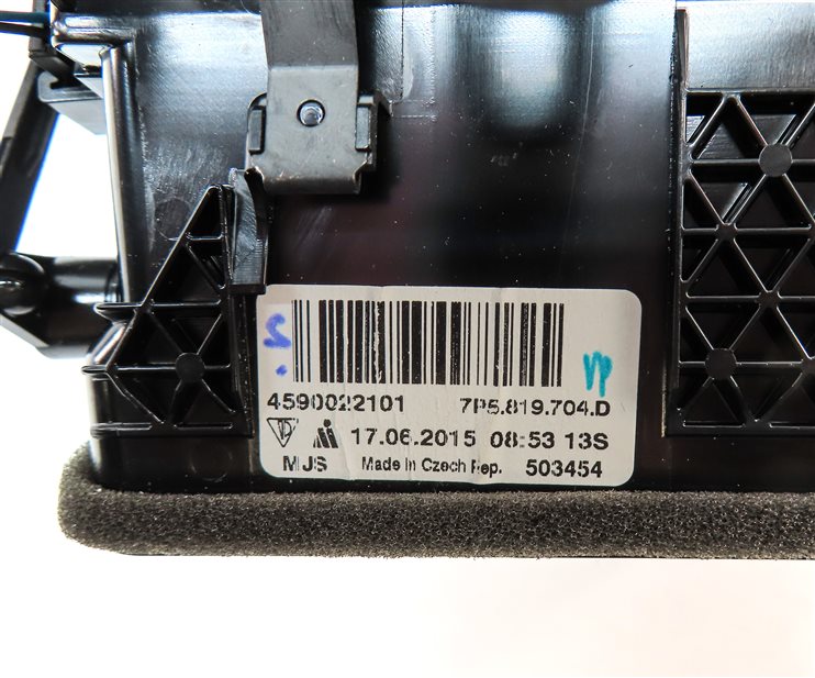 Thumbnail 6: 2016 PORSCHE CAYENNE (958) FRONT RIGHT PASSENGER OUTER DASH HEATER A/C AIR VENT