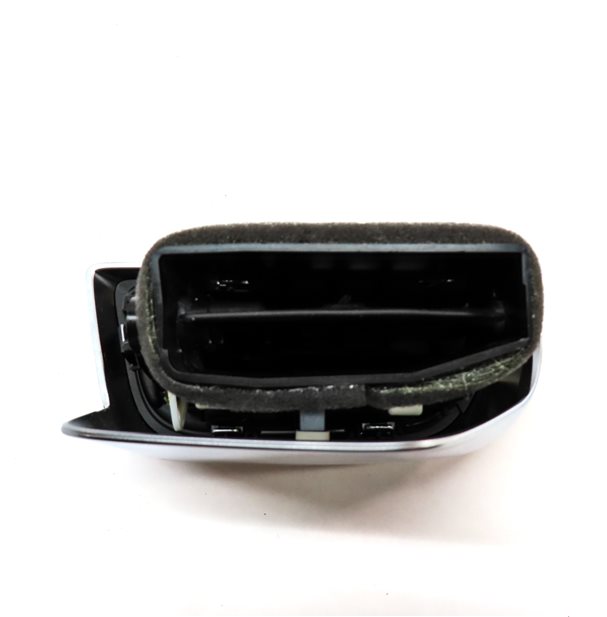 Thumbnail 5: 2016 PORSCHE CAYENNE (958) REAR LEFT CENTER CONSOLE HEATER A/C AIR VENT