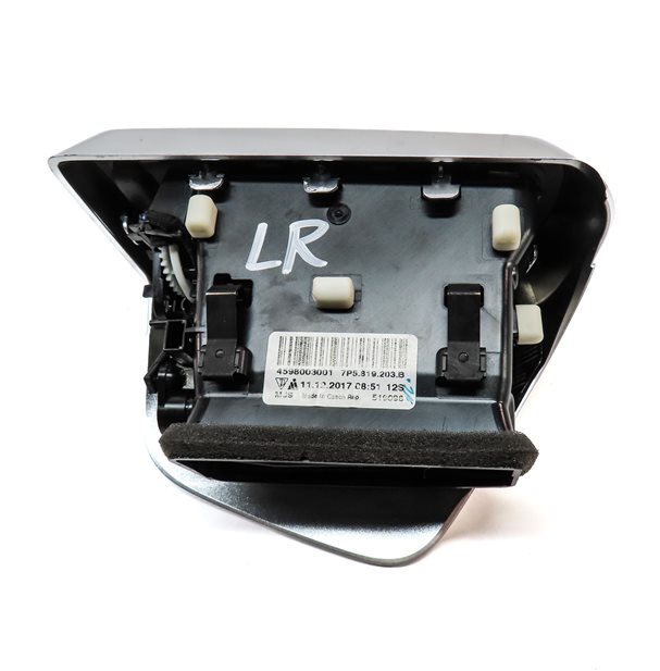 Thumbnail 6: 2016 PORSCHE CAYENNE (958) REAR LEFT CENTER CONSOLE HEATER A/C AIR VENT