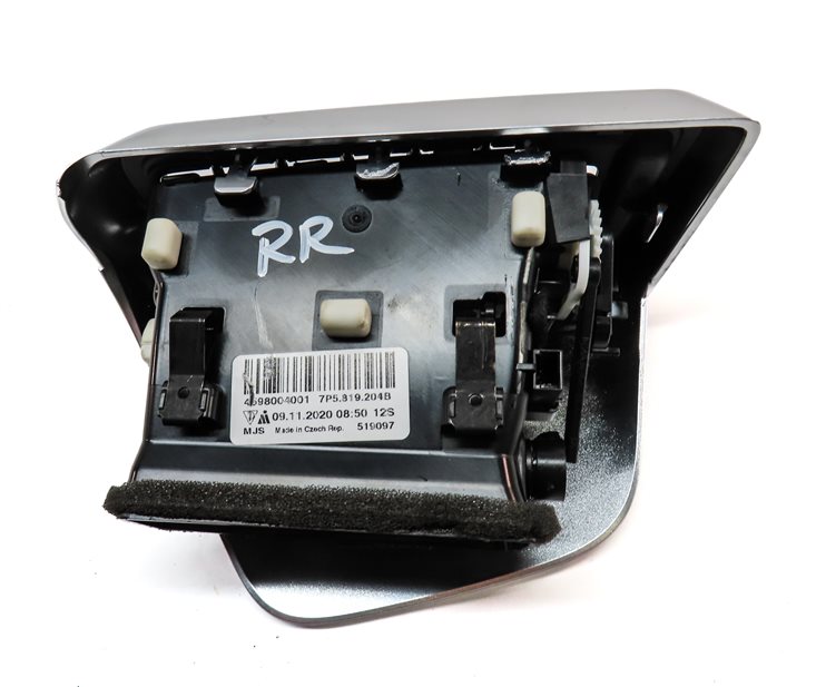 Thumbnail 5: 2016 PORSCHE CAYENNE (958) REAR RIGHT CENTER CONSOLE HEATER A/C AIR VENT