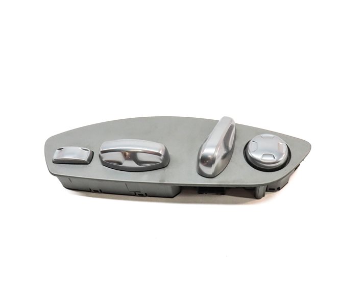 Thumbnail 2: 2016 PORSCHE CAYENNE (958) FRONT LEFT DRIVER SEAT ADJUST SWITCH BUTTON