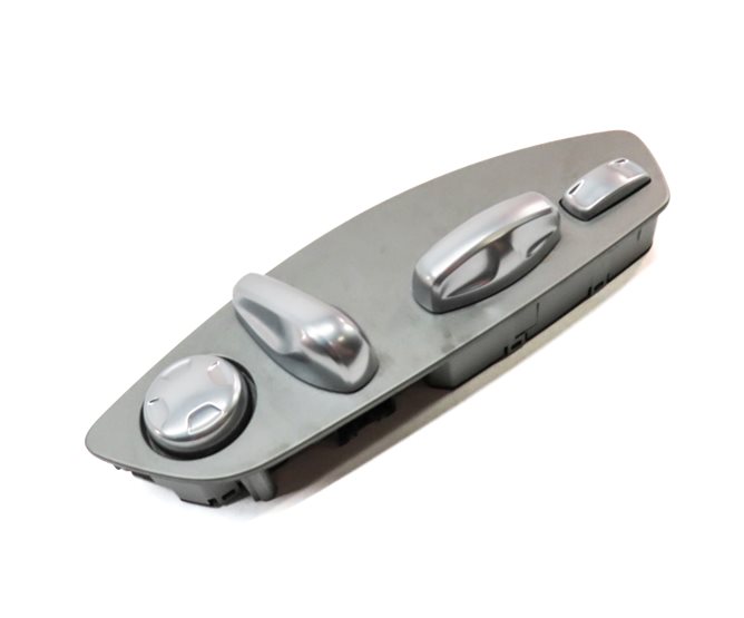Thumbnail 3: 2016 PORSCHE CAYENNE (958) FRONT RIGHT PASSENGER SEAT ADJUST SWITCH BUTTON