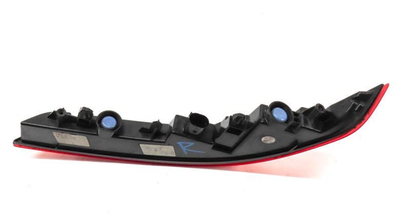 Thumbnail 4: 15-18 PORSCHE CAYENNE (958) REAR RIGHT PASSENGER LOWER BUMPER TAILLIGHT LAMP