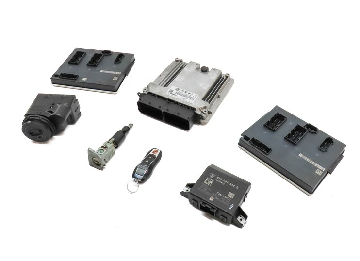 Thumbnail 1: 15-16 PORSCHE CAYENNE 958 3.0L DIESEL ENGINE BCM ECM IMMOBILIZER MODULE KEY SET