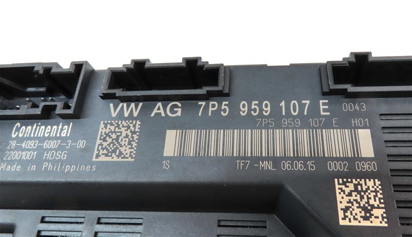 Thumbnail 5: 2016 PORSCHE CAYENNE (958) REAR TRUNK HATCH TAILGATE LIFTGATE CONTROL MODULE