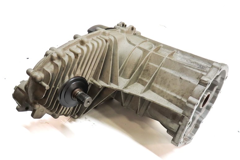 Thumbnail 1: 2013-2016 PORSCHE CAYENNE (958) 3.0L DIESEL FRONT TRANSFER CASE ASSEMBLY