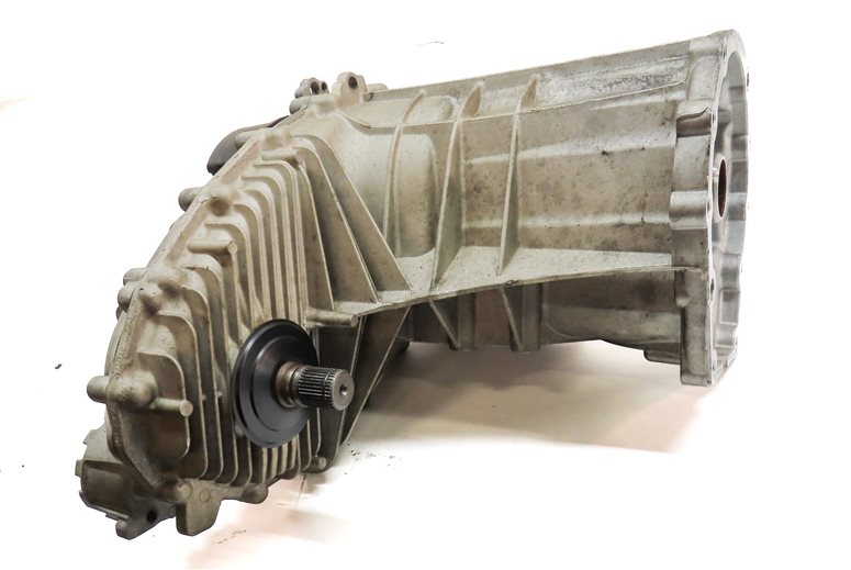 Thumbnail 2: 2013-2016 PORSCHE CAYENNE (958) 3.0L DIESEL FRONT TRANSFER CASE ASSEMBLY