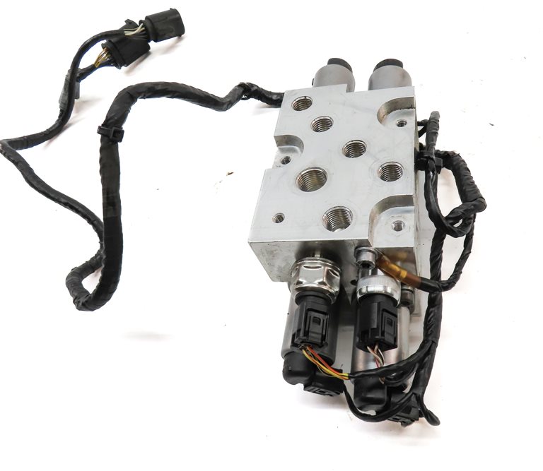 Thumbnail 6: 2009 BMW X6 (E71) 4.4L (N63) DYNAMIC DRIVE SUSPENSION CONTROL VALVE BLOCK