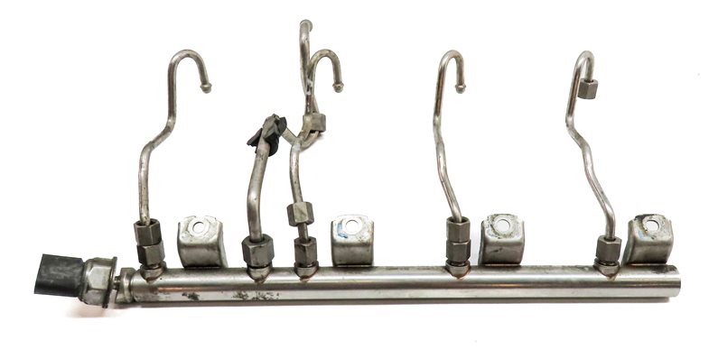 Thumbnail 4: 2009 BMW X6 (E71) 4.4L (N63) LEFT & RIGHT ENGINE FUEL RAIL SET w/LINES