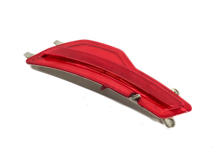 2009 BMW X6 (E71) REAR RIGHT PASSENGER LOWER BUMPER SAFETY REFLECTOR