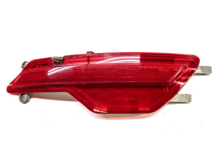 Thumbnail 4: 2009 BMW X6 (E71) REAR RIGHT PASSENGER LOWER BUMPER SAFETY REFLECTOR