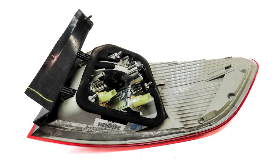 Thumbnail 5: 2008-2012 BMW X6 X6M (E71 E72) LEFT DRIVER REAR OUTER TAILLIGHT BRAKE LIGHT LAMP