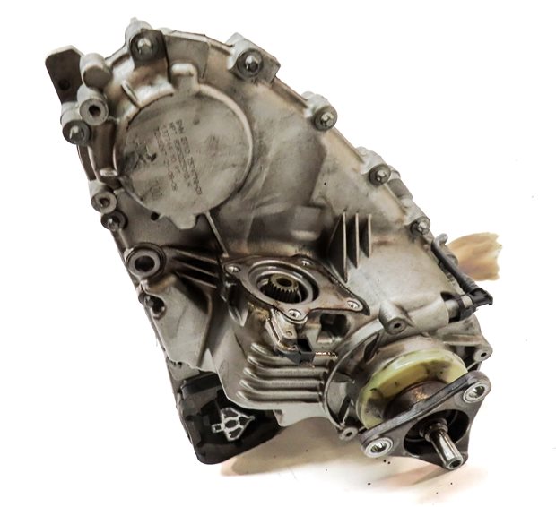 Thumbnail 3: 08-09 BMW X6 E71 4.4L TWIN TURBO FRONT TRANSFER CASE ASSEMBLY w/out SHIFT MOTOR