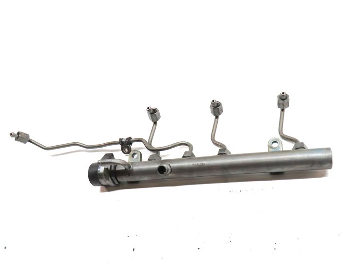 Thumbnail 2: 2013 MERCEDES ML350 (W166) 3.0L DIESEL (642.826) ENGINE LEFT FUEL RAIL w/LINES