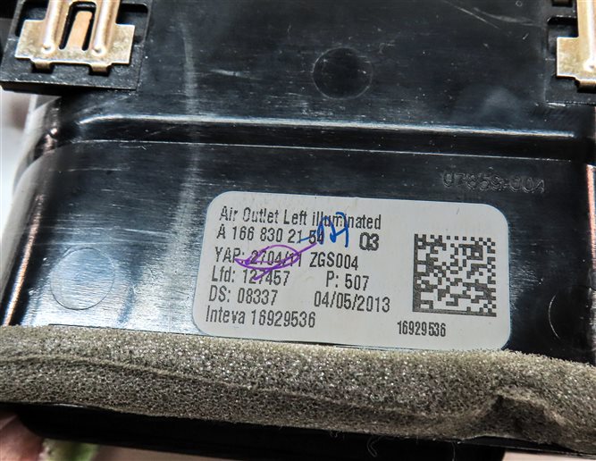 Thumbnail 7: 2013 MERCEDES ML350 (W166) FRONT LEFT DRIVER DASH HEAT AIR AC HVAC VENT (Black)