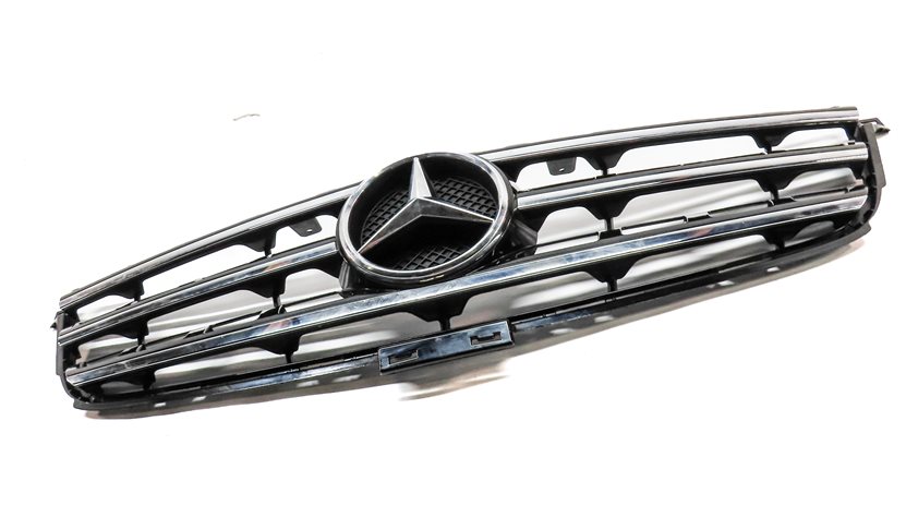 Thumbnail 2: 2012-2015 MERCEDES ML250 ML350 ML400 ML550 (W166) FRONT UPPER CENTER GRILLE TRIM
