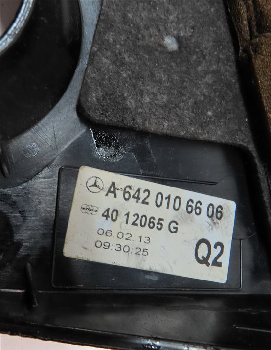 Thumbnail 7: 12-14 MERCEDES ML 13-16 GL X166 W166 3.0L DIESEL (OM642) PRIMARY ENGINE COVER
