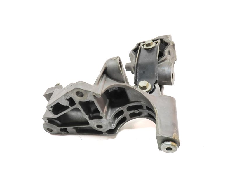 Thumbnail 7: 2015 RANGE ROVER EVOQUE (L538) 2.0L RIGHT ENGINE MOTOR MOUNT SUPPORT BRACKET