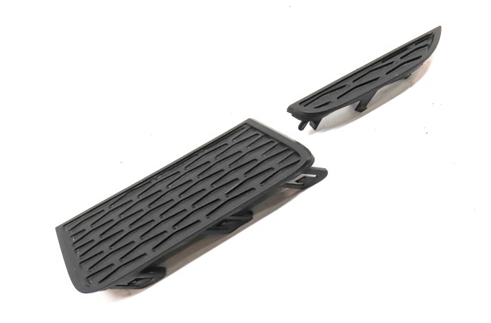 Thumbnail 3: 15 RANGE ROVER EVOQUE L538 FRONT RIGHT LOWER BUMPER FOG LIGHT TRIM GRILLE SET/2