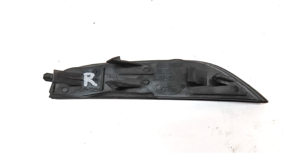 Thumbnail 7: 15 RANGE ROVER EVOQUE L538 FRONT RIGHT LOWER BUMPER FOG LIGHT TRIM GRILLE SET/2