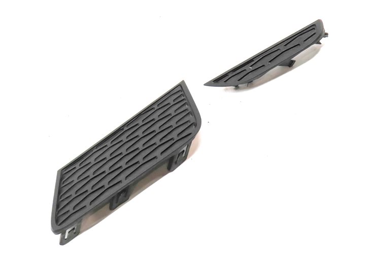 Thumbnail 3: 15 RANGE ROVER EVOQUE (L538) FRONT LEFT LOWER BUMPER FOG LIGHT TRIM GRILLE SET/2