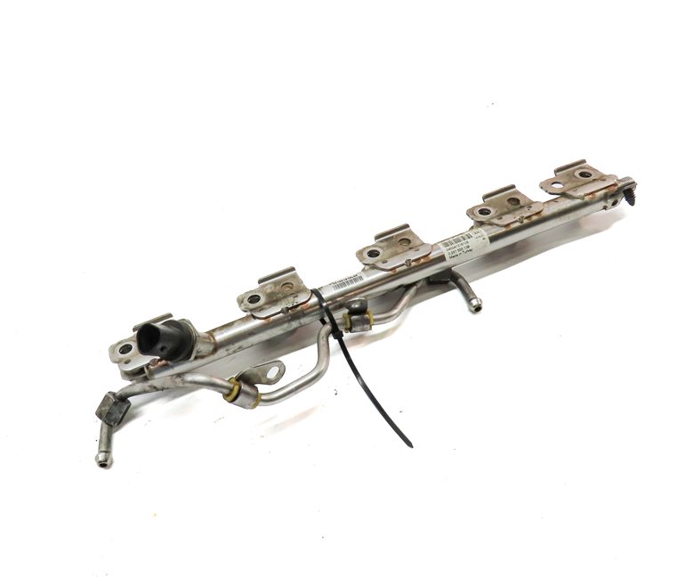 2015 RANGE ROVER EVOQUE (L538) 2.0L ENGINE MOTOR FUEL RAIL w/ PRESSURE SENSOR