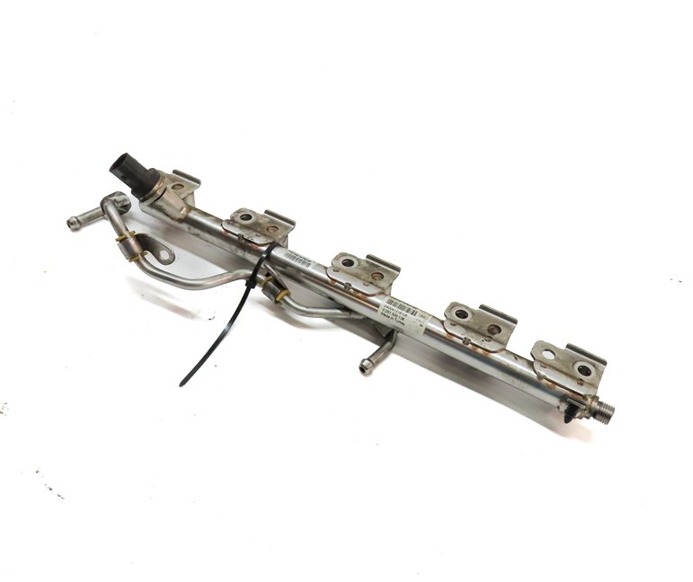 Thumbnail 3: 2015 RANGE ROVER EVOQUE (L538) 2.0L ENGINE MOTOR FUEL RAIL w/ PRESSURE SENSOR
