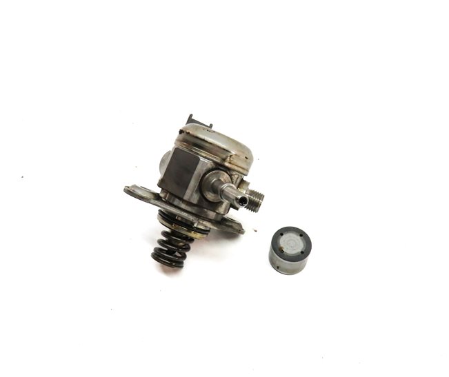 Thumbnail 1: 12-17 LR2 DISCOVERY SPORT RANGE ROVER EVOQUE (L538 L550) HIGH PRESSURE FUEL PUMP