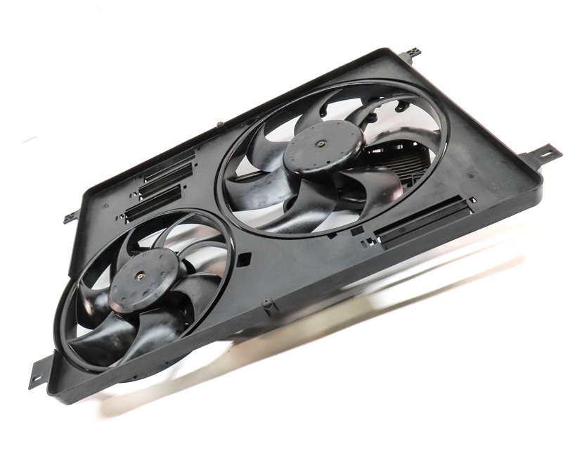 Thumbnail 3: 12-17 LR2 DISCOVERY SPORT RANGE ROVER EVOQUE L550 RADIATOR COOLING FAN & SHROUD