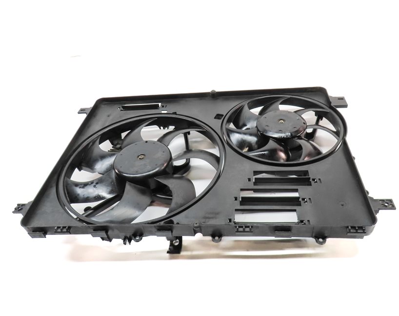 Thumbnail 4: 12-17 LR2 DISCOVERY SPORT RANGE ROVER EVOQUE L550 RADIATOR COOLING FAN & SHROUD