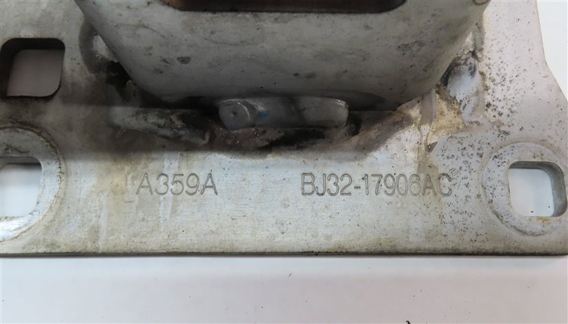 Thumbnail 7: 2012-2019 RANGE ROVER EVOQUE (L538) REAR BUMPER REINFORCEMENT BAR IMPACT BRACE