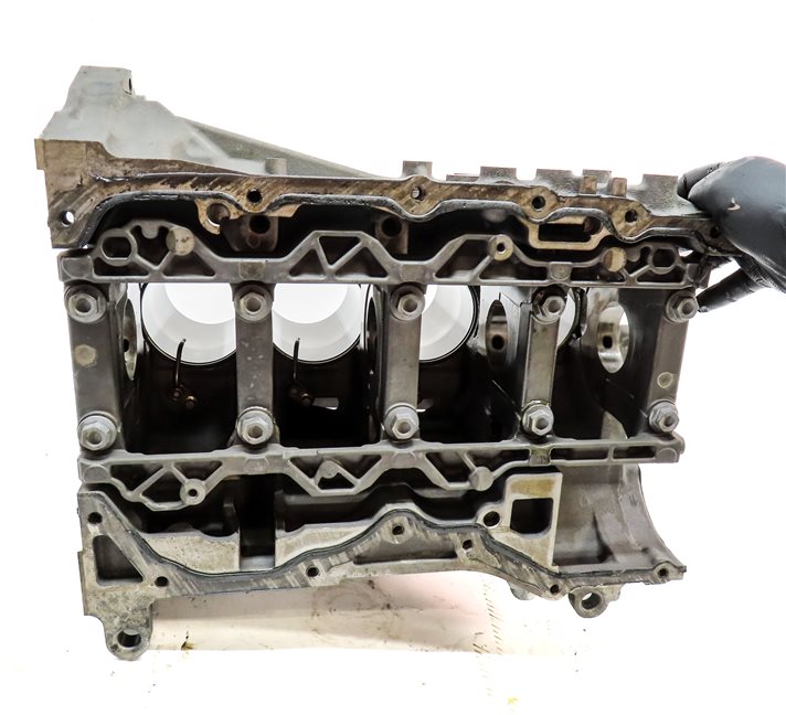 Thumbnail 7: 12-17 LAND ROVER LR2 DISCOVERY SPT EVOQUE (L538 L550) 2.0L TURBO CYLINDER BLOCK