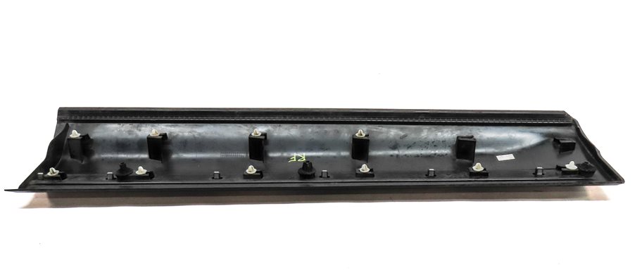 Thumbnail 6: 12-19 RANGE ROVER EVOQUE L538 FRONT RIGHT PASSENGER EXTERIOR LOWER DOOR TRIM