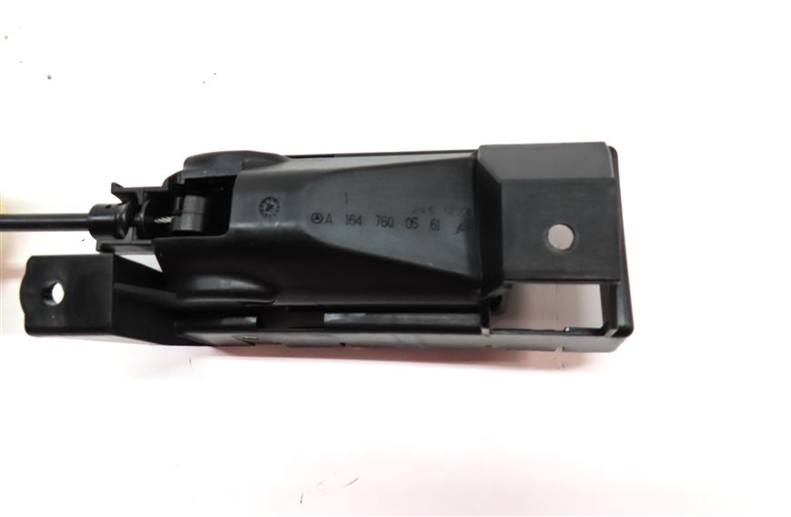 Thumbnail 6: 12 MERCEDES GL350 (X164) REAR TRUNK TAILGATE HATCH LID LATCH ACTUATOR w/ HANDLE