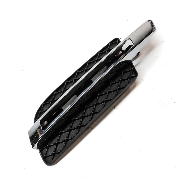 Thumbnail 3: 12 MERCEDES GL350 X164 FRONT RIGHT PASSENGER LOWER BUMPER FOG LIGHT TRIM GRILLE