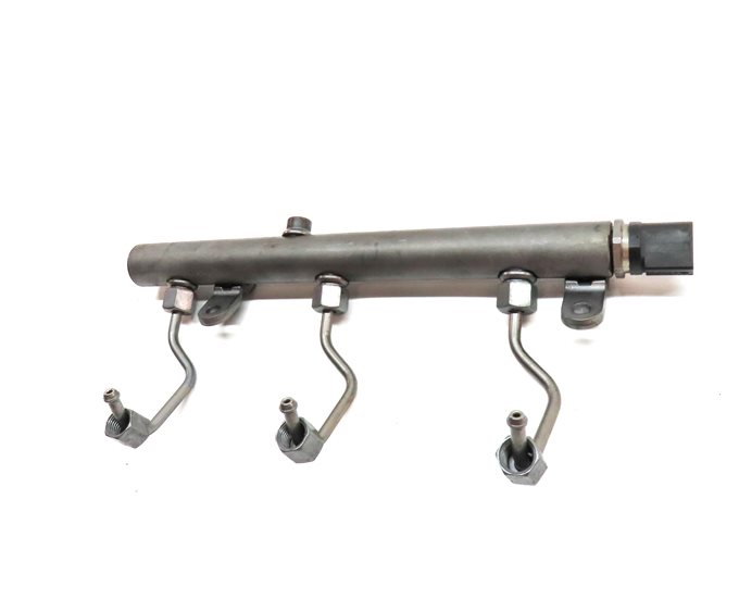 Thumbnail 4: 2012 MERCEDES GL350 (X164) 3.0L DIESEL (OM642) RIGHT ENGINE FUEL RAIL w/ LINES