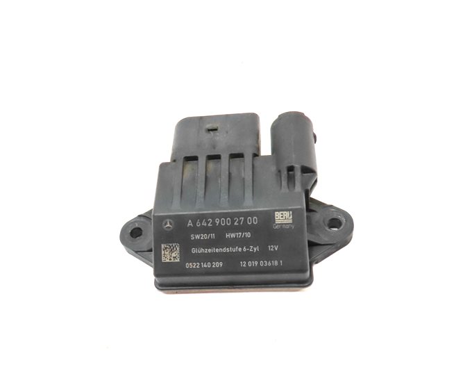 Thumbnail 2: 07-13 MERCEDES E320 E350 GL350 ML350 S350 R320 R350 DIESEL GLOW PLUG MODULE