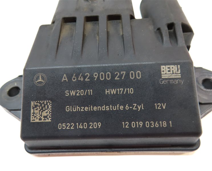 Thumbnail 5: 07-13 MERCEDES E320 E350 GL350 ML350 S350 R320 R350 DIESEL GLOW PLUG MODULE