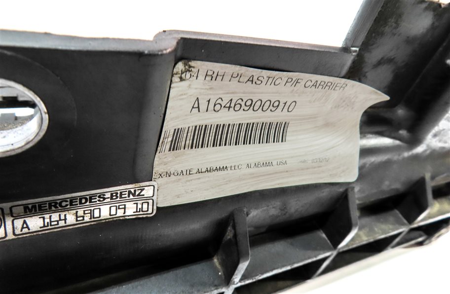 Thumbnail 7: 08-12 MERCEDES GL-CLASS (X164) RIGHT PASSENGER RUNNING BOARD STEP MOUNT BRACKET