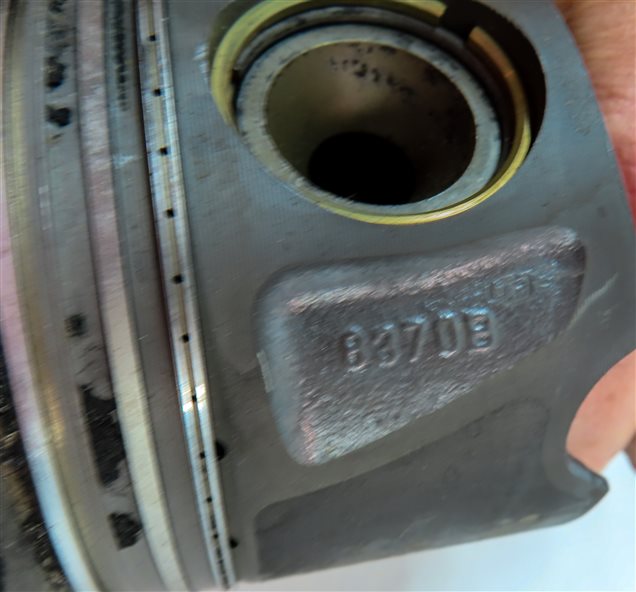 Thumbnail 6: 09-13 MERCEDES E GL ML R (W164 W212 W251 X164) 3.0L DIESEL ENGINE RIGHT PISTON
