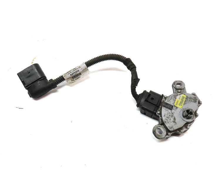 Thumbnail 4: 2018 AUDI Q3 (8U) 2.0L (CCTA) AUTOMATIC TRANSMISSION NEUTRAL SAFETY SWITCH