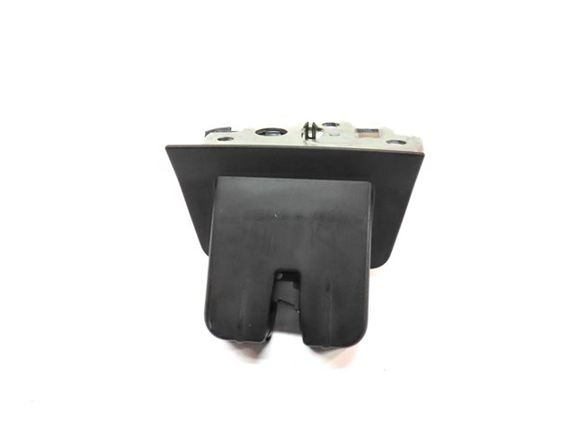 Thumbnail 2: 2018 AUDI Q3 (8U) REAR TRUNK TAILGATE HATCH LID LOCK LATCH ACTUATOR
