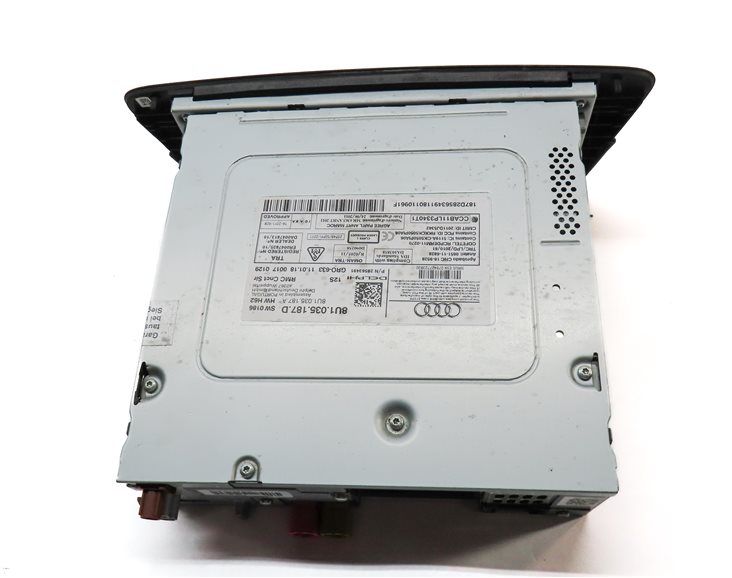 Thumbnail 5: 2018 AUDI Q3 (8U) FRONT RADIO STEREO CD MEDIA HEAD RECEIVER UNIT