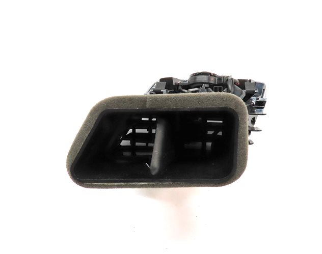 Thumbnail 4: 2018 AUDI Q3 (8U) FRONT RIGHT PASSENGER DASH HEAT AIR AC HVAC VENT (Black)